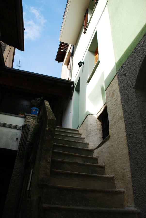 Villa La Casa Del Borgo Dervio Exterior foto